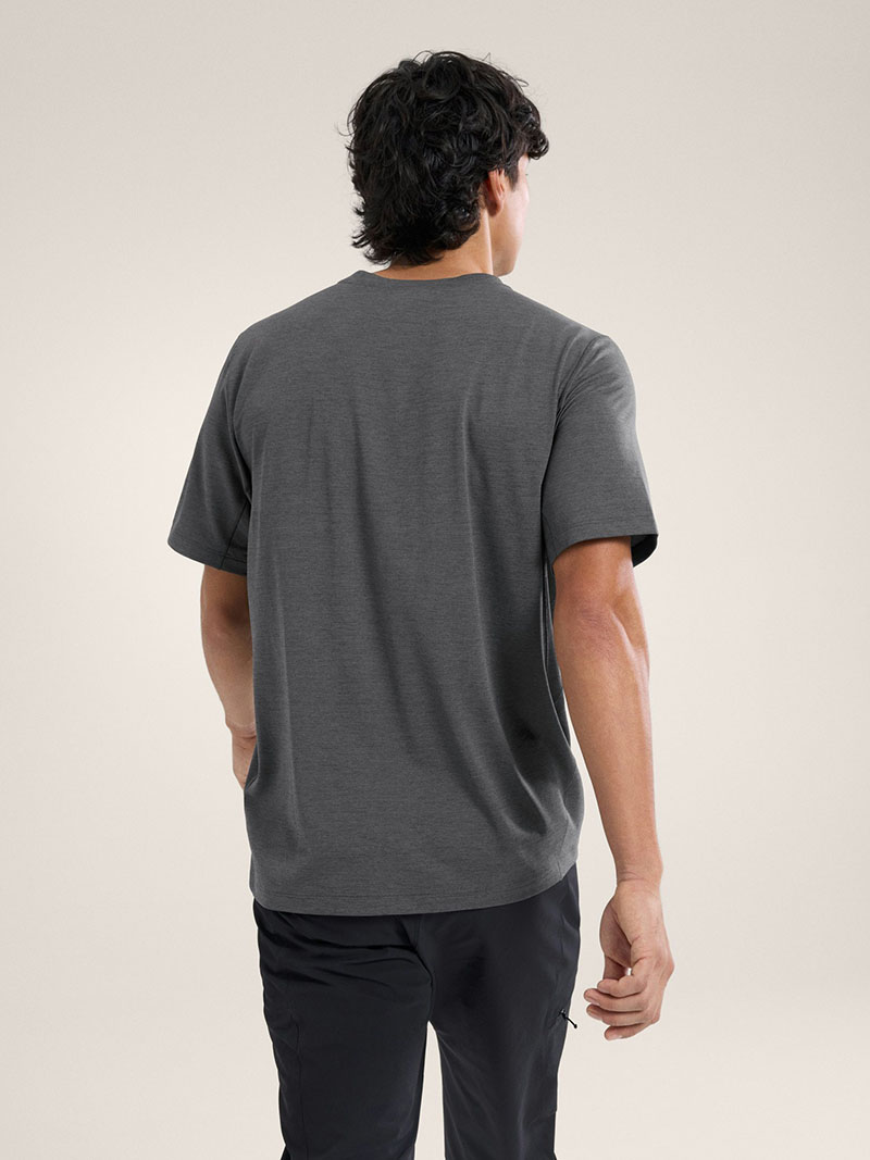 Arcteryx 始祖鳥 男 Cormac Logo快乾短袖圓領衫 吸濕排汗上衣 X000009726