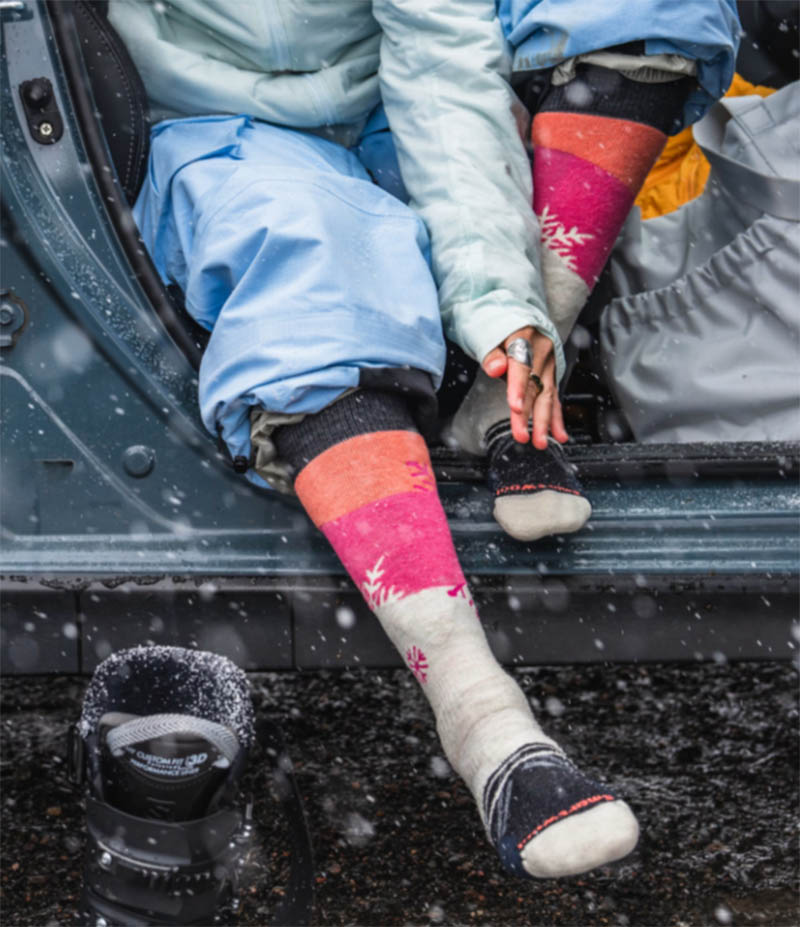 SmartWool 美國 女 機能Ski中級減震印花滑雪高筒襪-飄雪印花 米白 SW002170A81