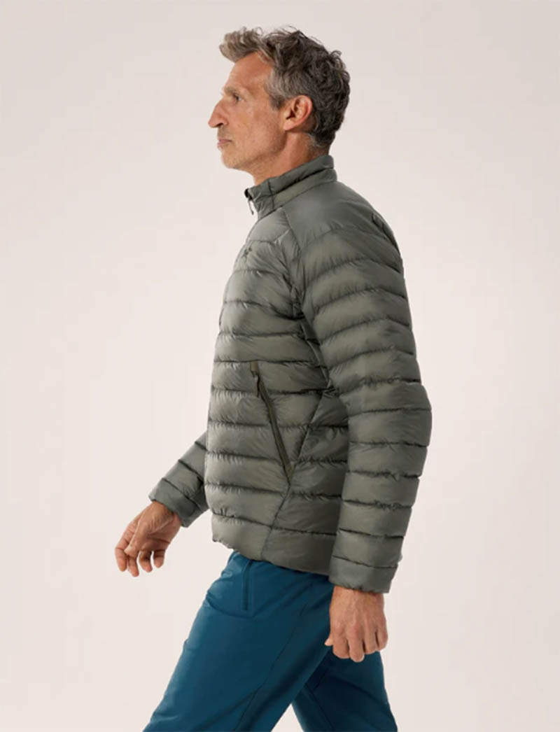 ARC'TERYX 始祖鳥 男 Cerium 羽絨外套 糧草綠 X000010579 850鵝絨填充 登山保暖夾克