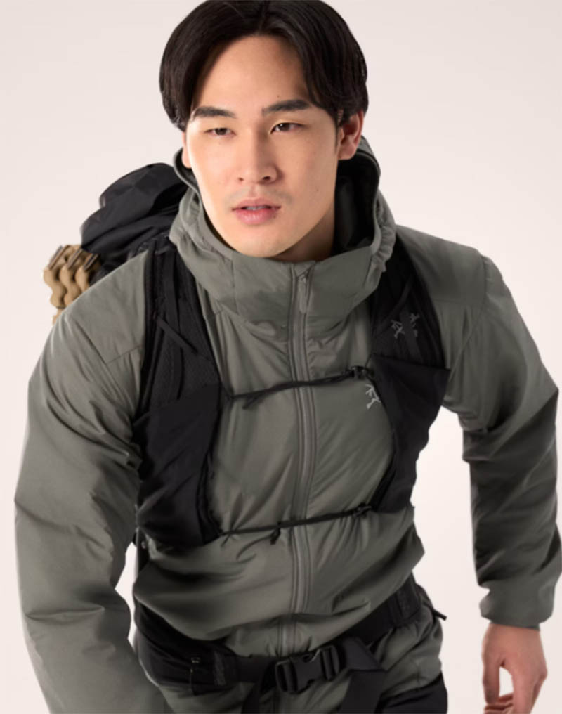 Arcteryx 始祖鳥 男 Atom 化纖外套 Coreloft 連帽外套 糧草綠 黑綠撞色 X000009556 登山夾克
