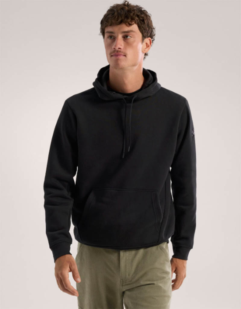 Arcteryx 始祖鳥 男 Emblem 刷毛套頭衫 黑 X000009788 帽T 連帽上衣 長袖棉T