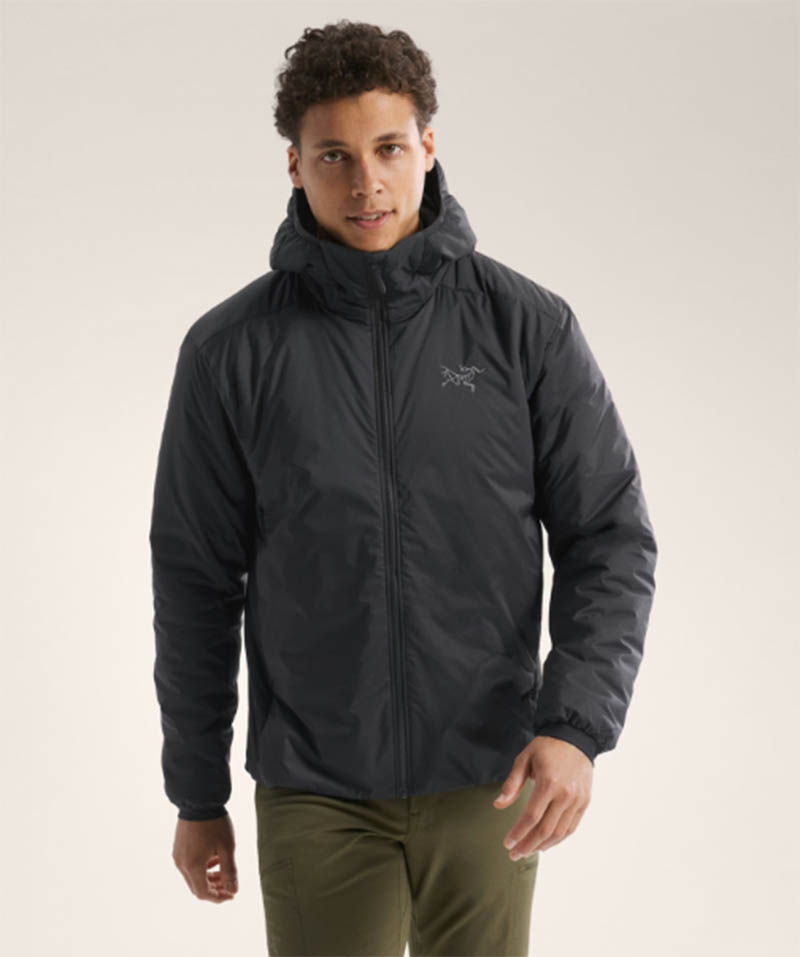 ARC'TERYX 始祖鳥 男 Atom SV 化纖外套 黑 X000009902 Coreloft保暖連帽外套