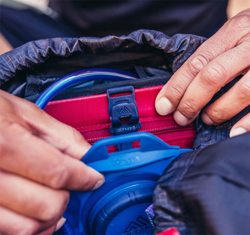 GREGORY ZULU LT 28 多功能登山背包 28L 火山黑 牧草綠 登山包 透氣網背包 GG149317