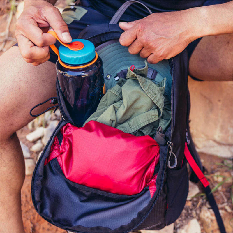 GREGORY 美國 ZULU LT 24L 多功能登山背包 牧草綠 火山黑 輕量 透氣網背包 登山 GG149316