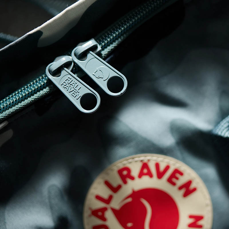 Fjallraven 北極狐 Kanken Graphics 背包 兩色 限量版背包 23200356
