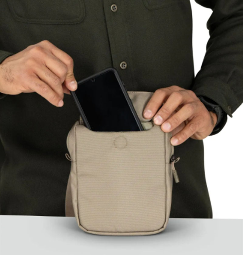 OSPREY 美國 Aoede Small Crossbody 日常側背包 混凝土棕 黑 肩背包 斜背包 隨身收納包